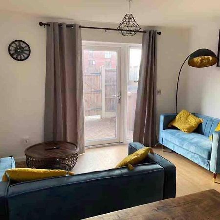 Beautiful 4-Bed House In Lincoln- Close To Centre Kültér fotó